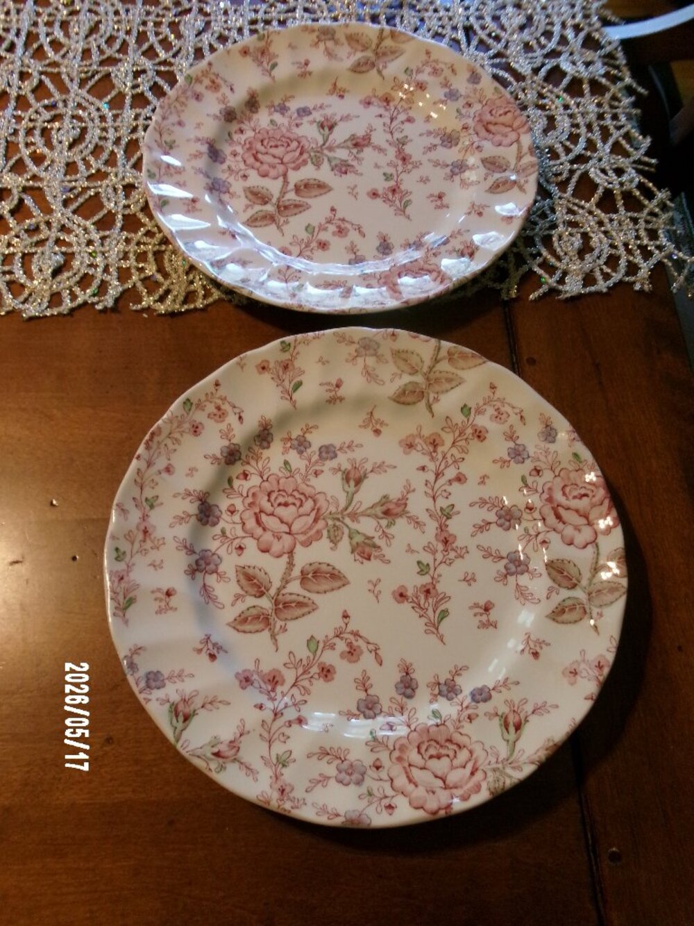 2 JOHNSON BROTHERS PAIR OF ROSE CHINTZ DINNER PLATES EXCELLENT CONDITION! 9.5"